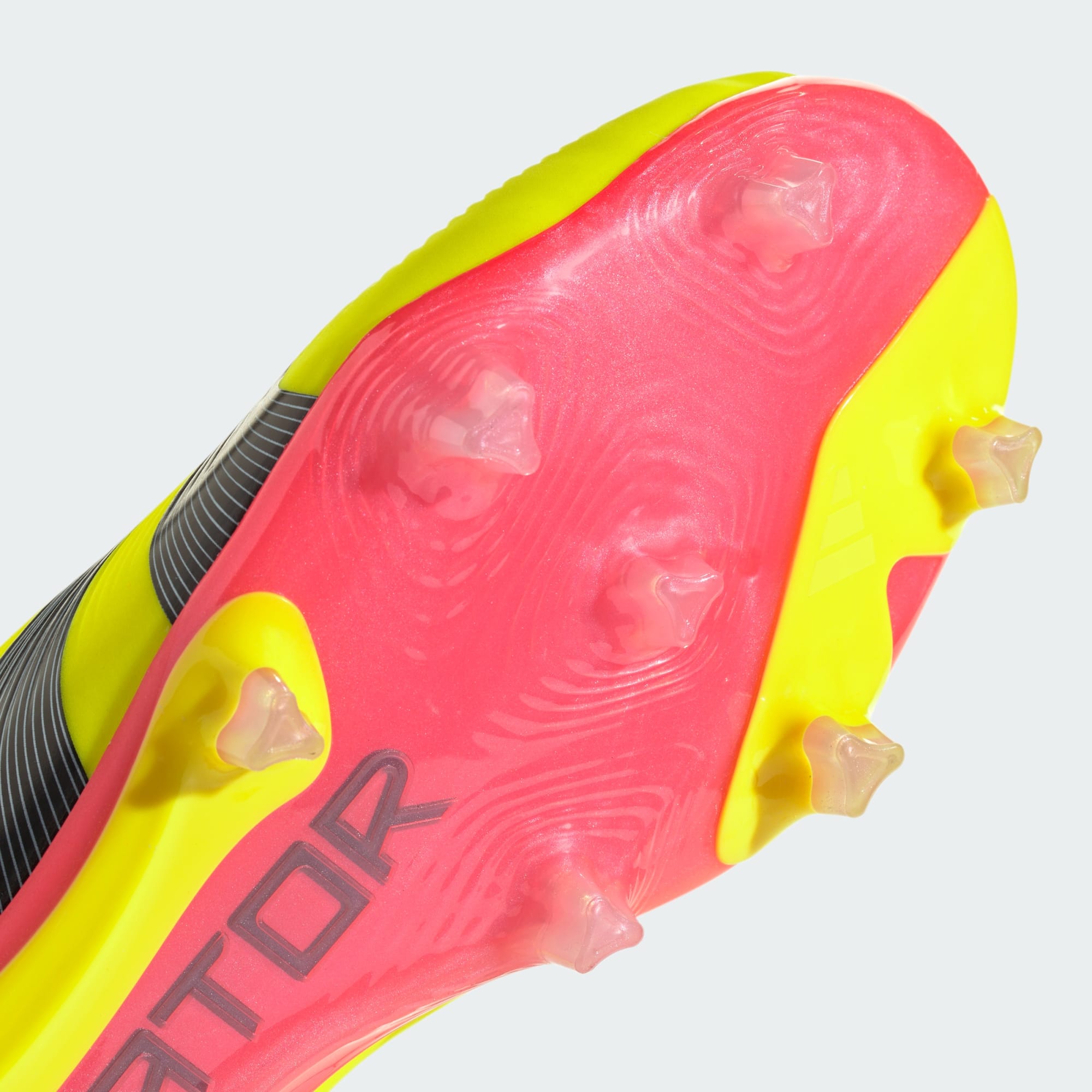 Adidas Predator 24 Pro FG - Image 10