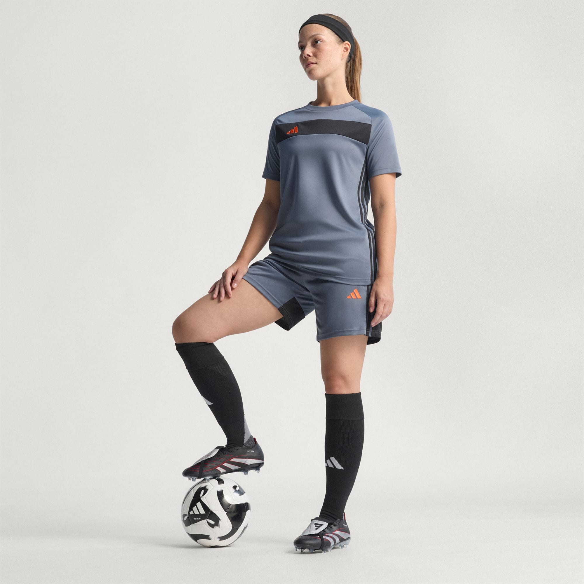 Adidas Predator Obsidian Strike Fold Over Tongue MG - Image 9